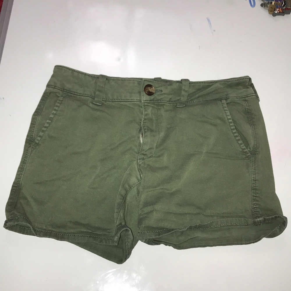 American Eagle ‘super stretch’ midi short